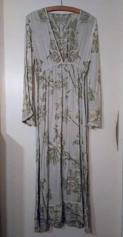 Grænn Brahmaki kjóll