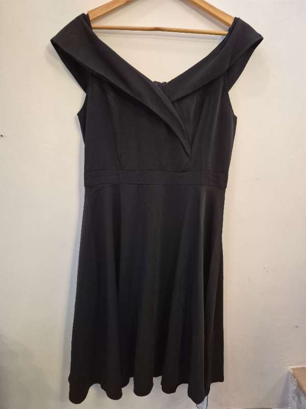 Svartur retro kjóll ónotað