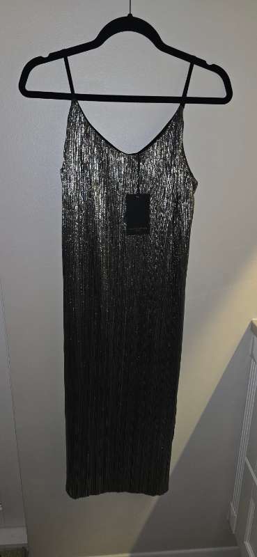 Hlírakjóll silfraður nýr