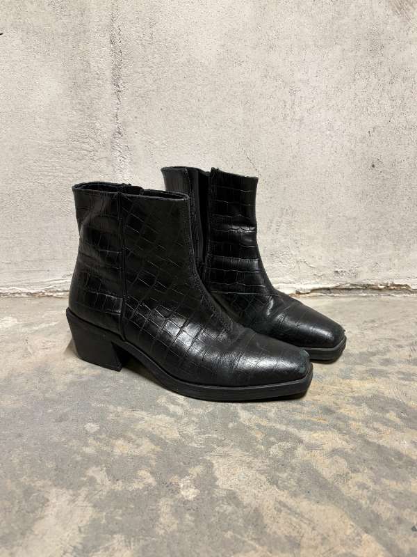 Vagabond boots