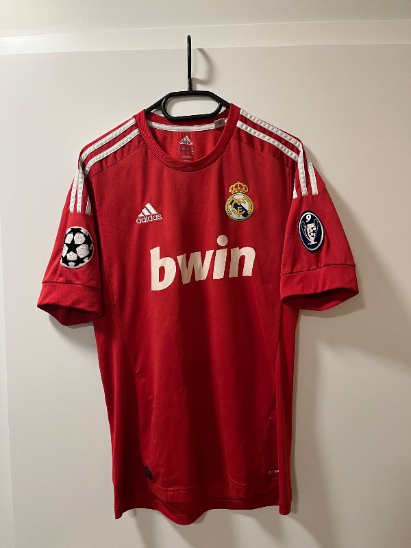 Real Madrid treyja - Özil