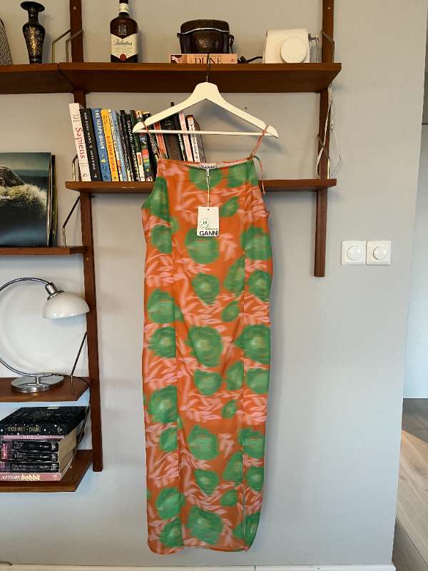 Ganni kjóll aldrei notaður