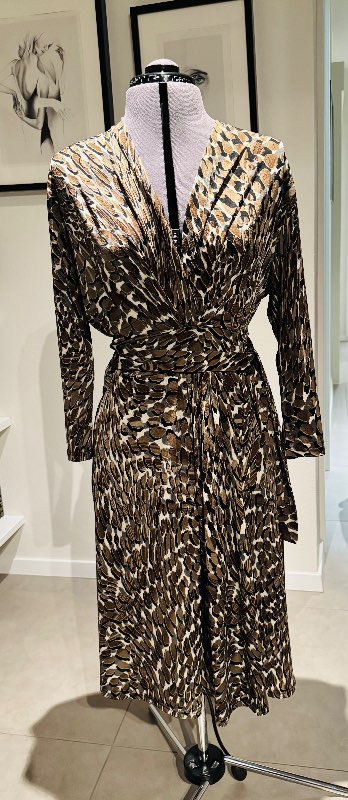 Kjóll frá Ilse Jakobsen brúnn með síðum ermum