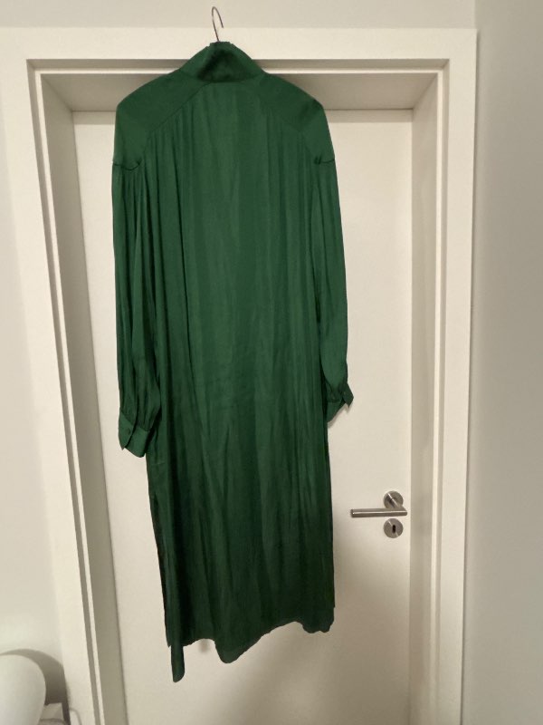 Kjóll frá DAY með klauf á hliðum