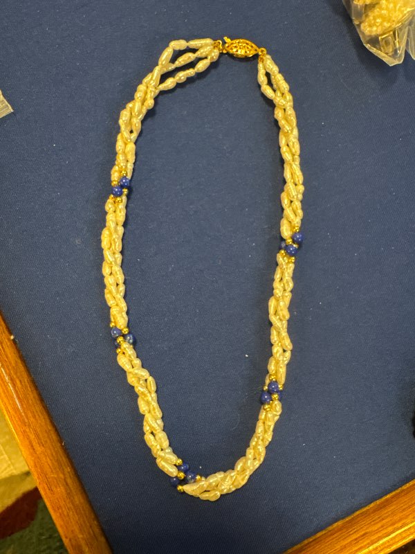 Ferskvatnsperlur og Lapiz Lazuli