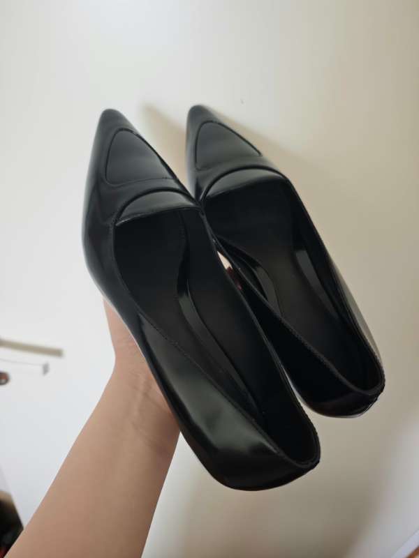 40 low heel shoes