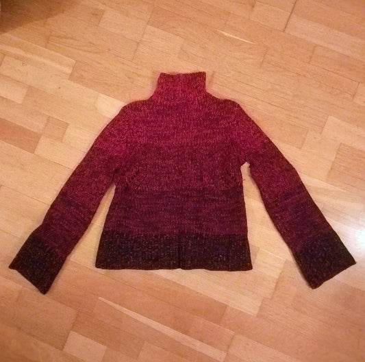 rauð/svört prjónuð kasmírpeysa