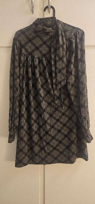 Warehouse köflóttur kjólk