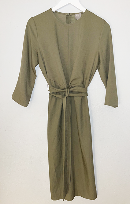 Tailored wrap around kjóll