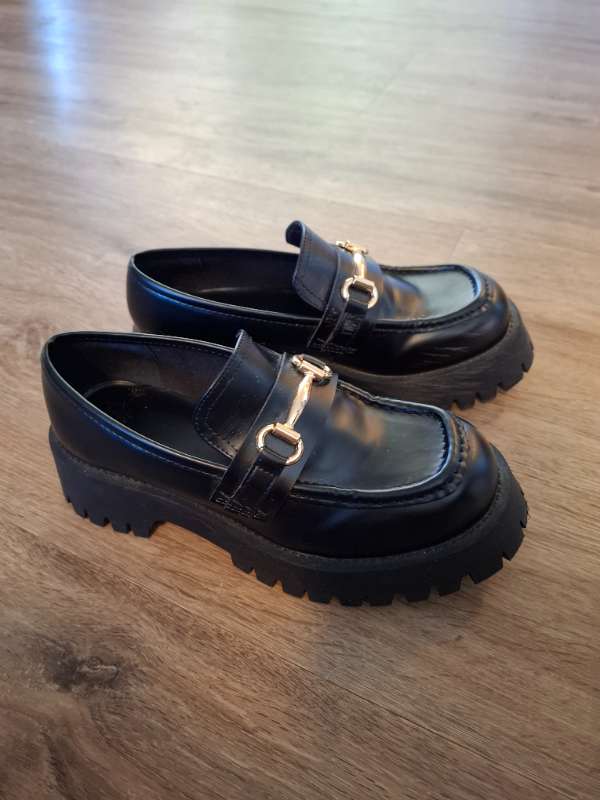 Svartir loafers st. 36,5 (stórt númer)