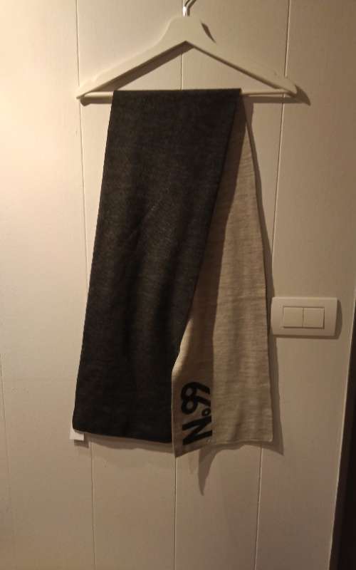 North 66 Scarf Grey