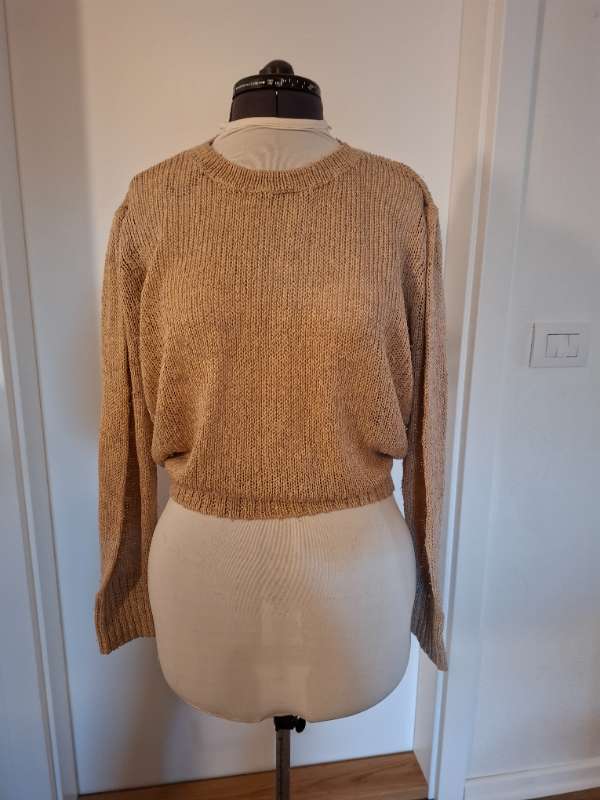 Beige létt prjónapeysa