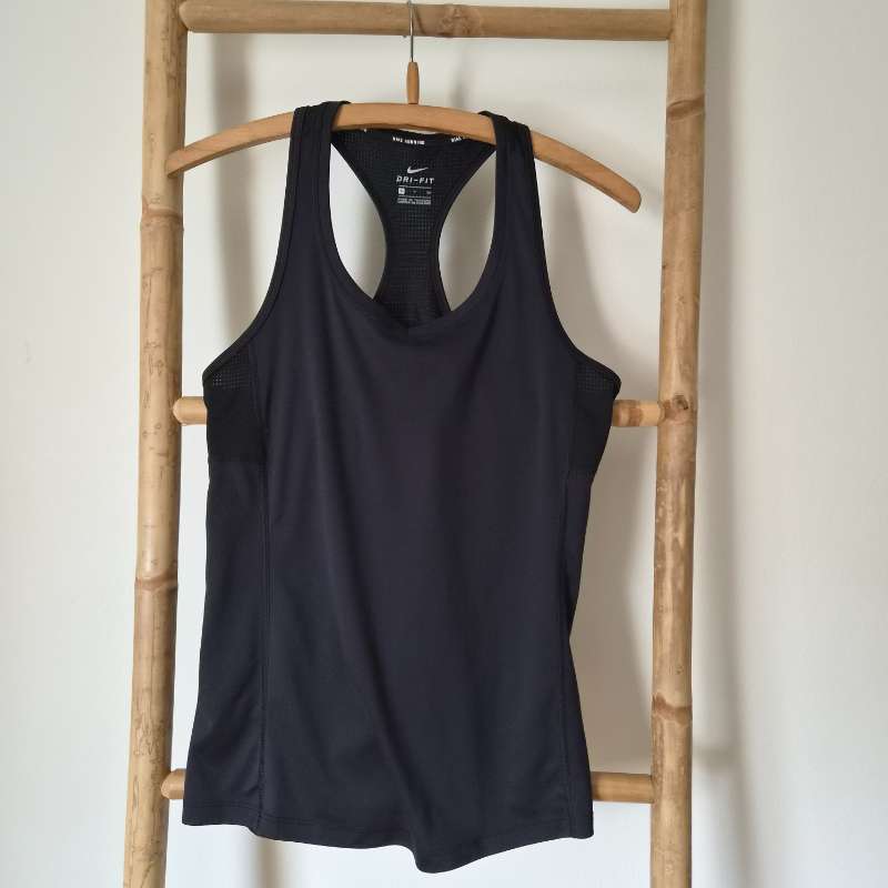 Nike hlaupabolur S