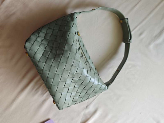 35-green handbag