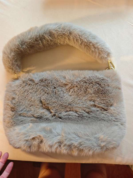 38-fur bag