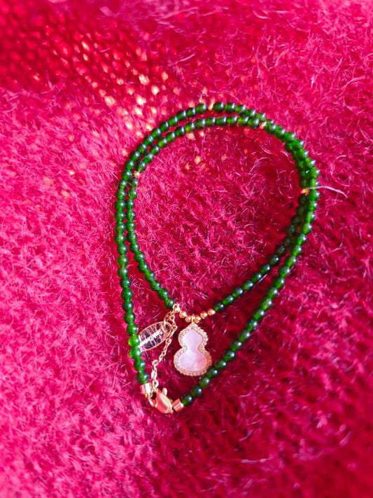 B8-67Green Jade pearl necklace