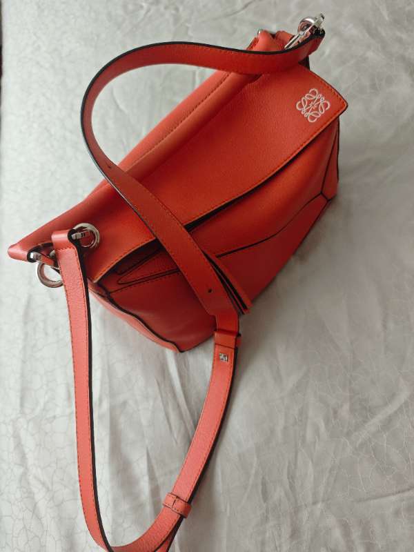 80-LOEWE PUZZLE BAG