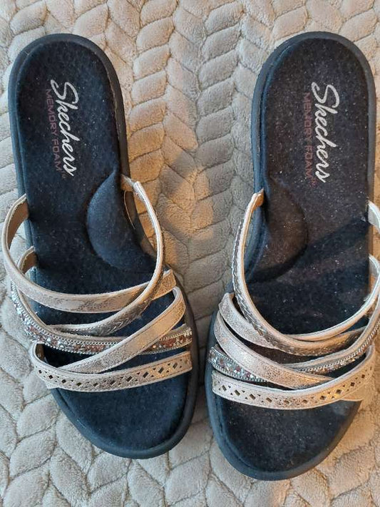 Skechers sandalar