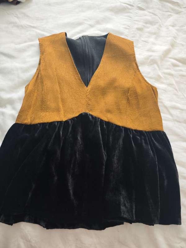 109-yellow top sheeless