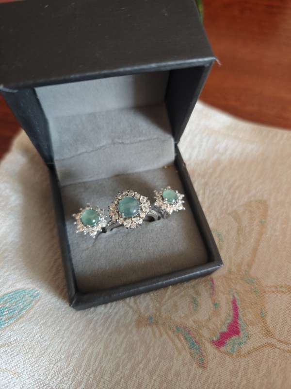 65 jade jewelry set eaeing and ring