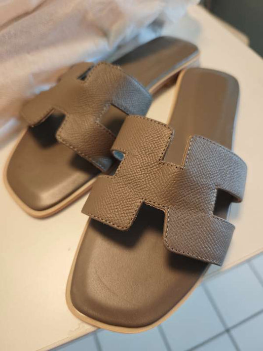 69 H letter flat sandals grey NEW