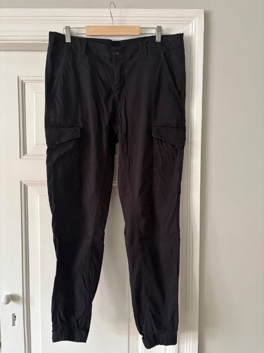 Jack&Jones svartar cargo buxur W36/L34