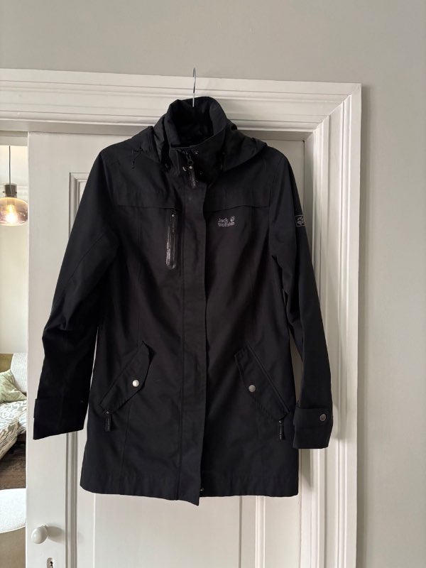 Jack Wolfskin útivistarjakki S