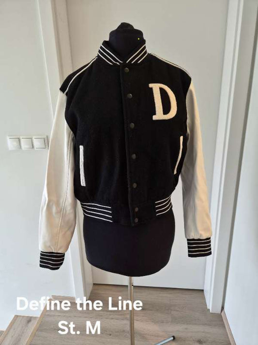 Define the line bomber jakki