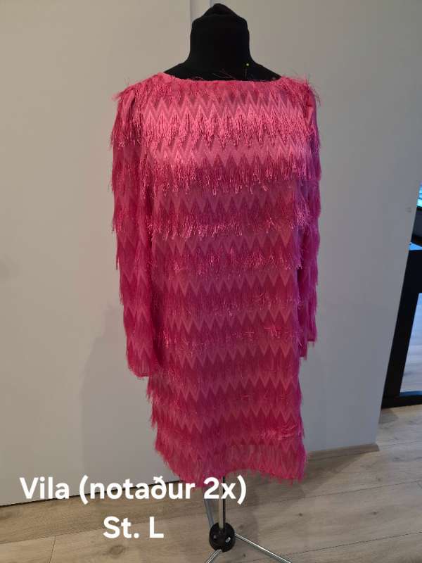 Bleikur Vila kjóll, notaður 2x