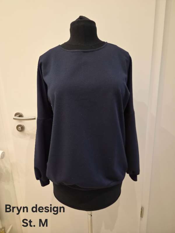 Navy blá Bryn design Olga peysa