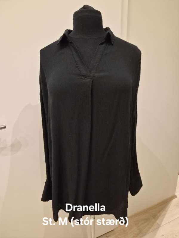 Síð svört Dranella skyrta