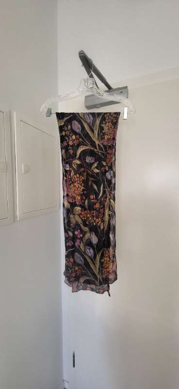 Monsoon slæða blá m. blómum