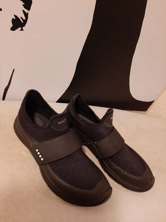 Svartir götuskór frá ecco
