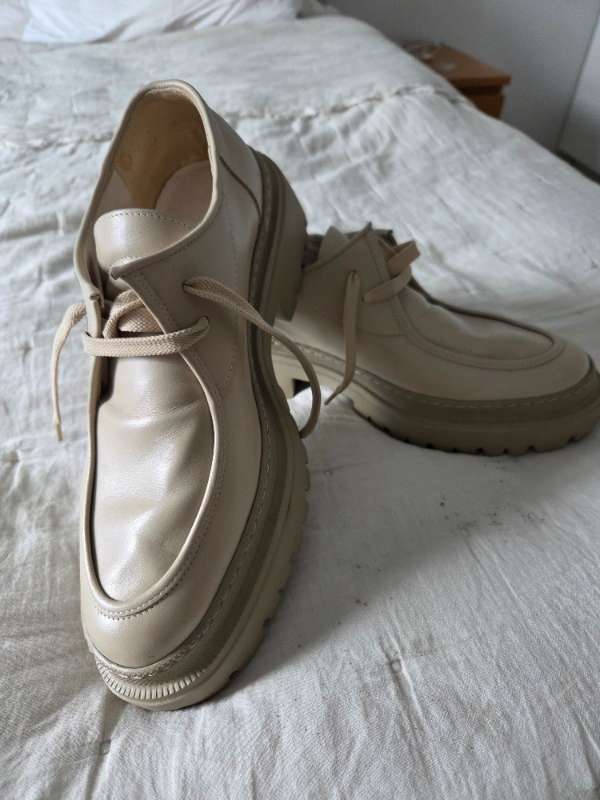 Derby shoes