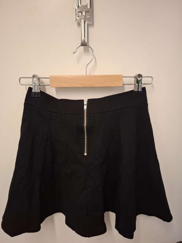 h&m pils svart