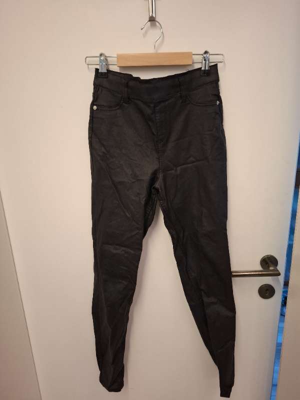 F&F pleðurbuxur stærð 36