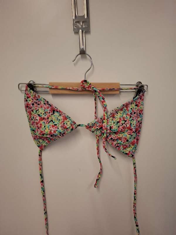 forever 21 bikini toppur með blómum
