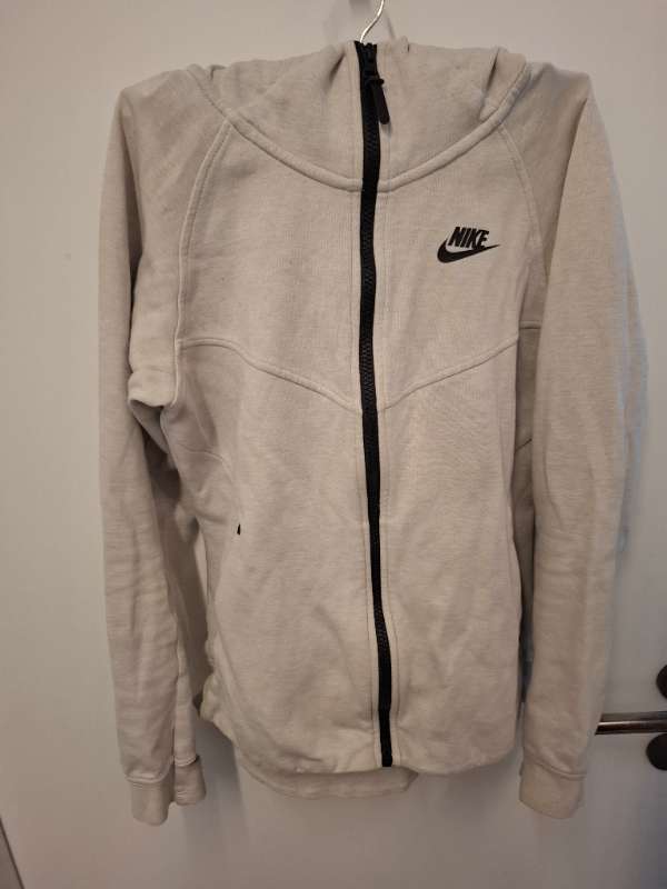 nike peysa grá