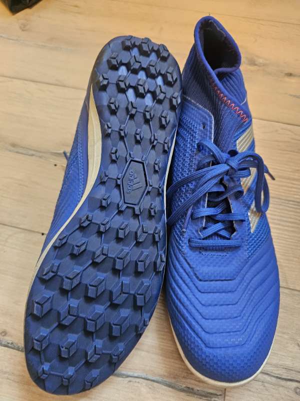ADIDAS Gervigras fótbolta skór  O