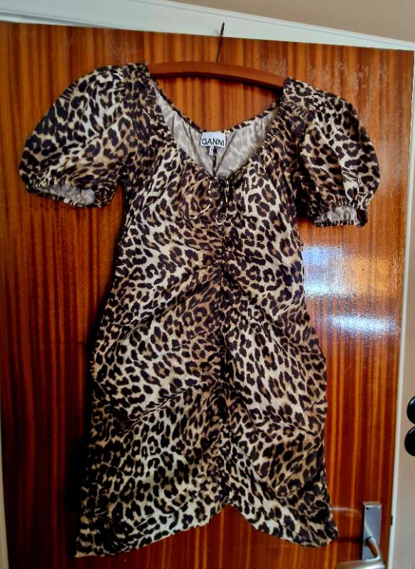 GANNI leopard kjóll