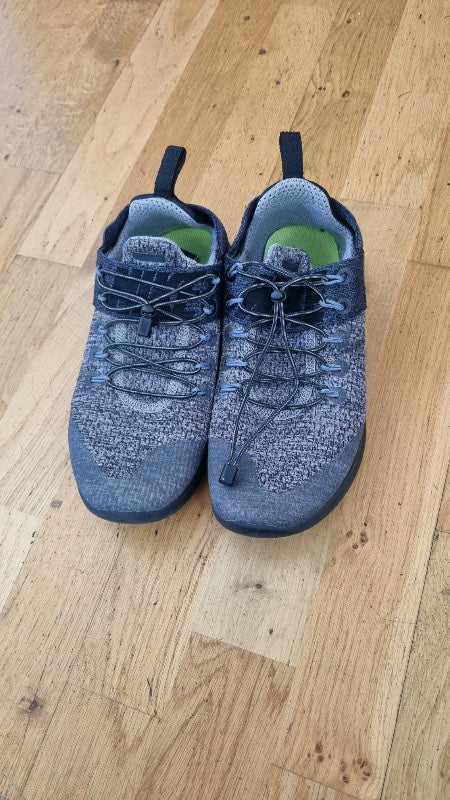 Skór - Nike, gráir