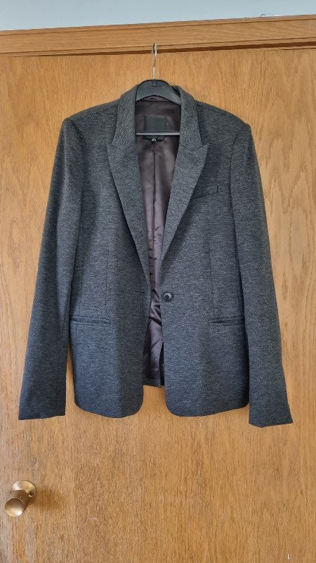 Blazer - in wear, grár