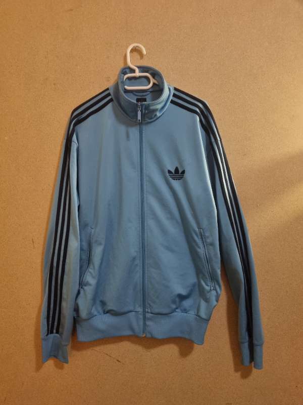 Old School Adidas peysa