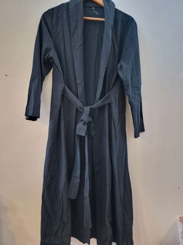 Dökkblár hörkjóll