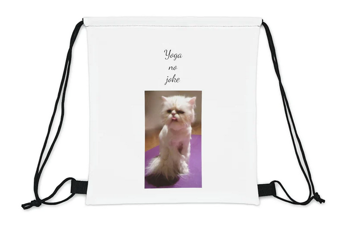 Hönnunarstrengjataska "Yoga- no joke"