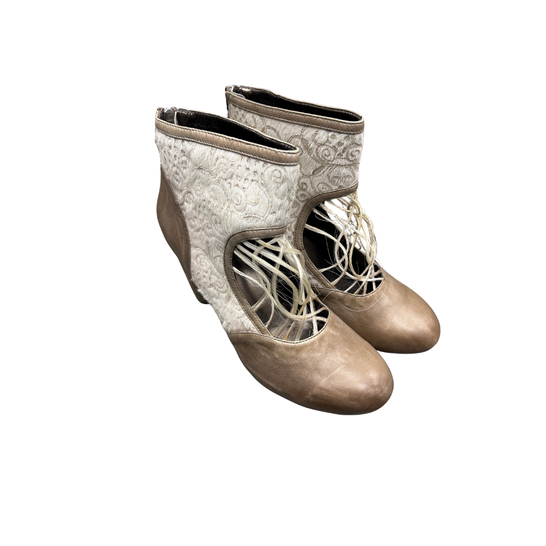 Skór frá Halldóru með Hrossahárum