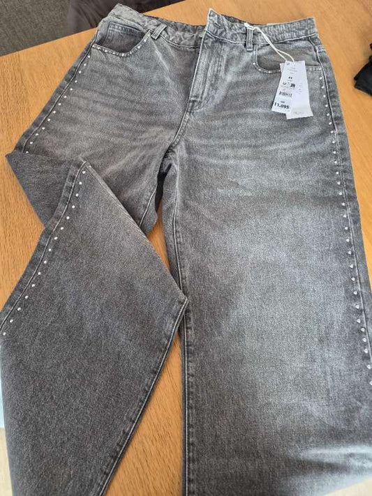 Studded gallabuxur gráar