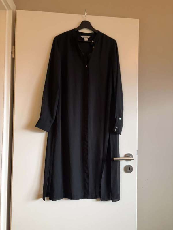 Svört þunn og síð skyrta - H&M