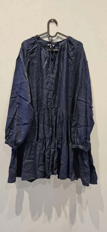 Kjóll blár víður