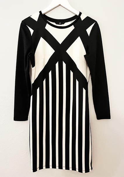 Tailored graphic kjóll